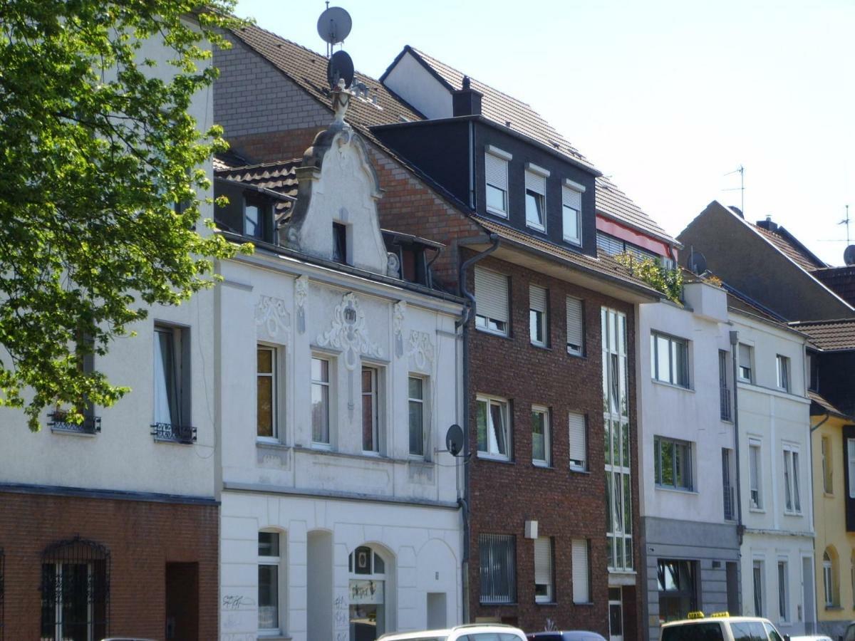 B8 - Just A Private Accommodation Düsseldorf Esterno foto