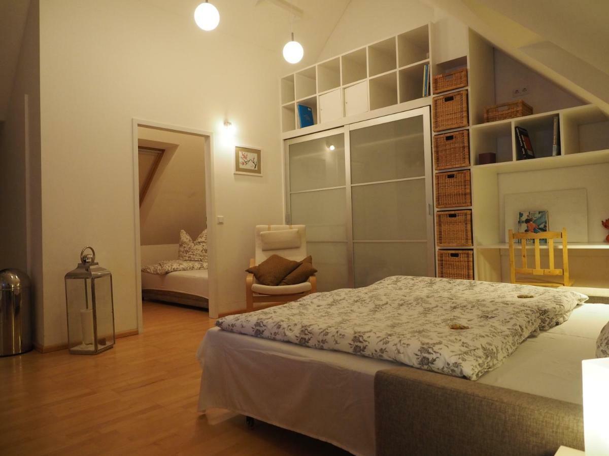 B8 - Just A Private Accommodation Düsseldorf Esterno foto