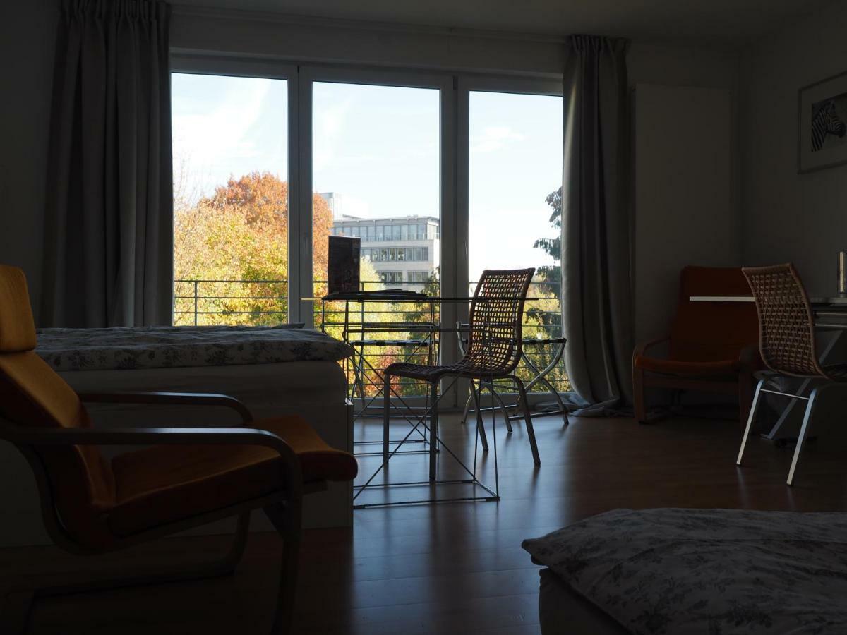 B8 - Just A Private Accommodation Düsseldorf Esterno foto