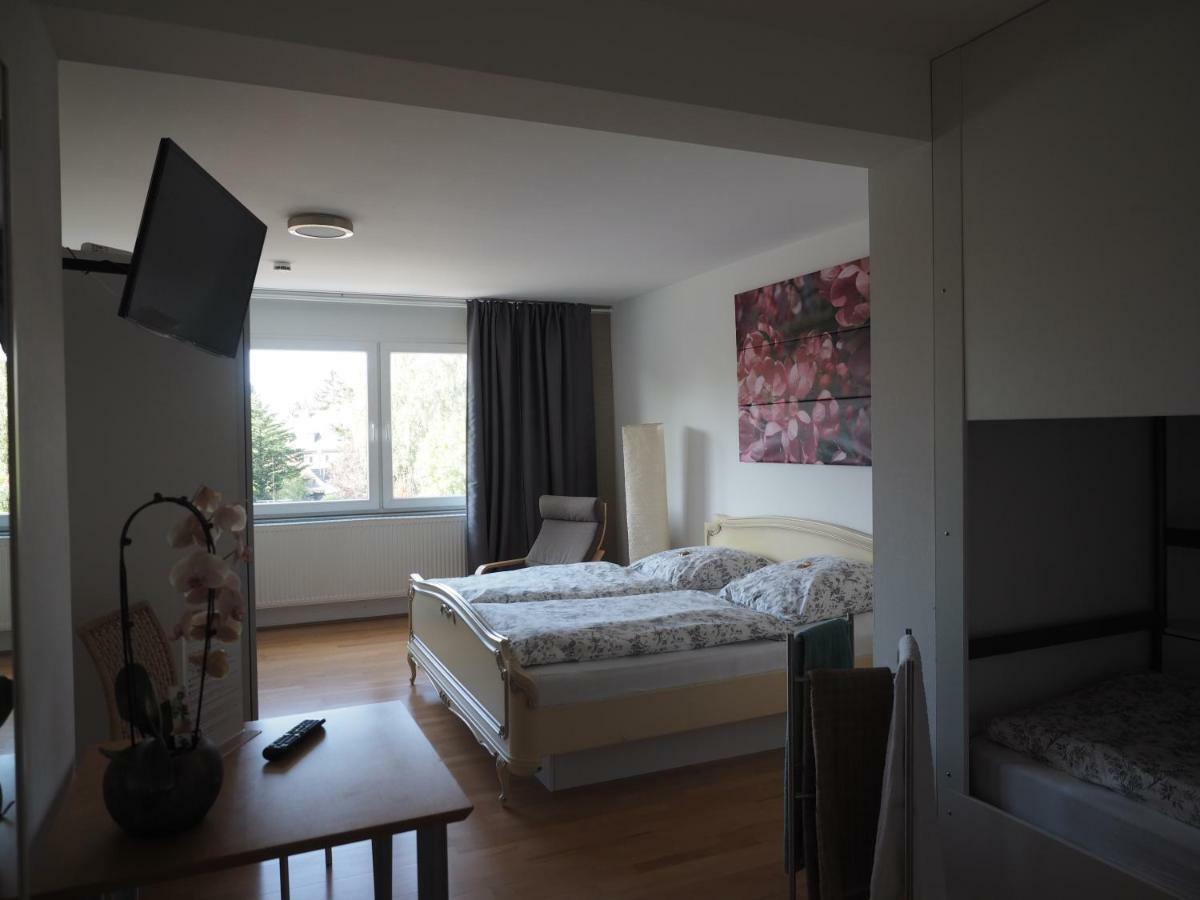 B8 - Just A Private Accommodation Düsseldorf Esterno foto