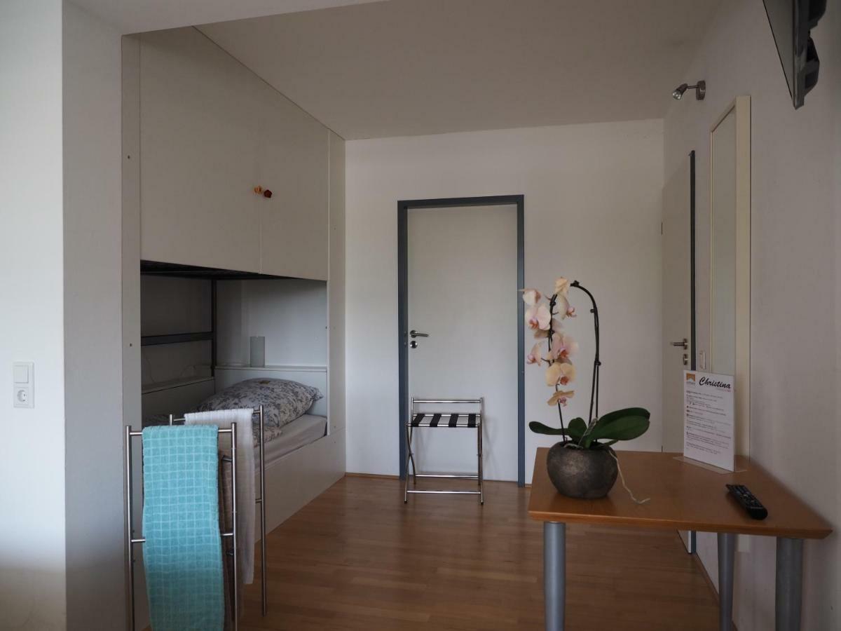 B8 - Just A Private Accommodation Düsseldorf Esterno foto